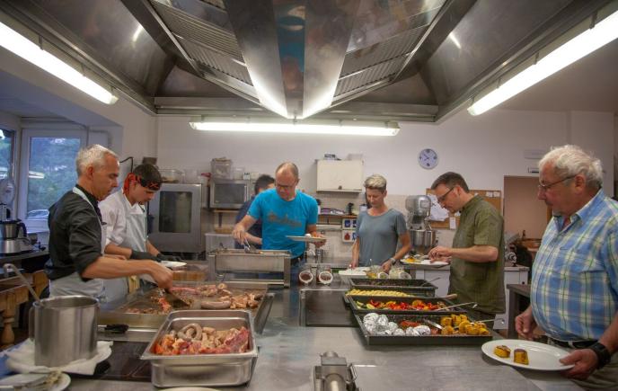 steineggerhof-kuechenparty-13-06-18-0103-preview