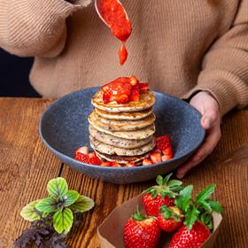 02-03-2022-pancakes-mit-erdbeeren-8078