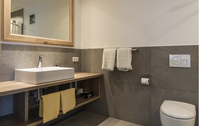 venus-nr-300-28-11-17-b6a4051