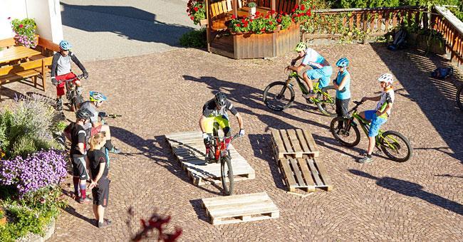 eBike Touren in Südtirol Dolomiten Eggental Bozen Biohotel